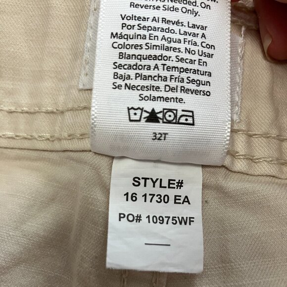 Tan Cargo Shorts Size 4 NWT - Picture 5 of 10